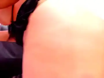 Chaturbate Free Porn Cam of catalina_mommy_squirt