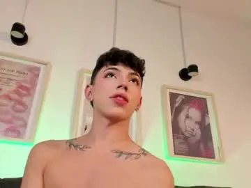 Chaturbate Live Sex Cam of evan_voss