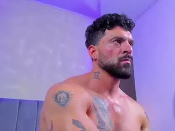 Chaturbate Watch Live Sex Cams of dennis_cox_