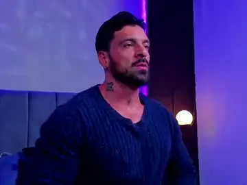 Chaturbate Free Live Porn of dennis_cox_