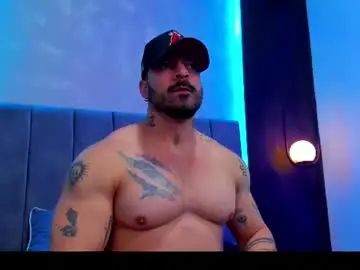 Chaturbate Free Live Porn of dennis_cox_