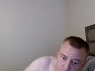 Chaturbate Live Sex Cam of tomarmy2005