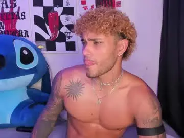 Chaturbate Best live sex cam show of alessandro_vanni