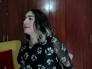 Chaturbate Live Sex Cam of carly_grasso