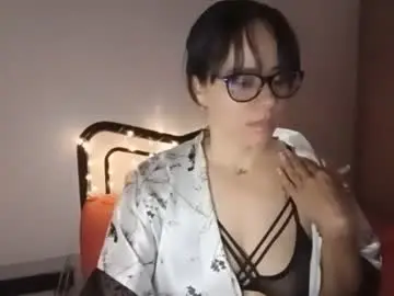 Chaturbate Adult Video Chat of lulu_badgirl