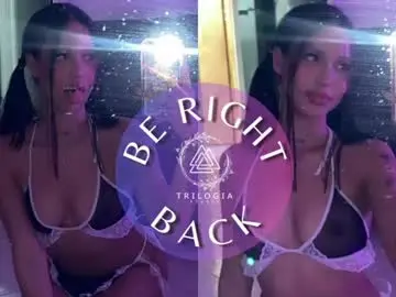 Chaturbate Live Sex Cam of paulina_lopezz