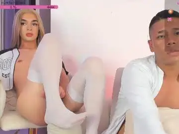 Chaturbate Watch Live Sex Cams of isa_greey