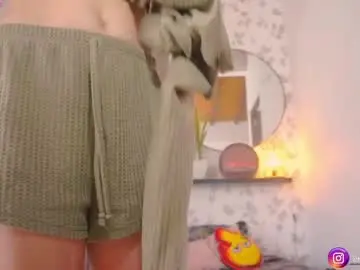 Chaturbate Live Sex Cam of mara__ross