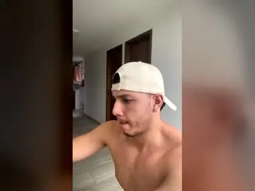 Chaturbate Sex Cam of max_valiant1