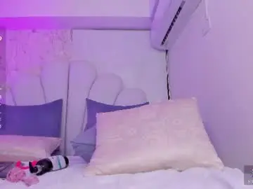 Chaturbate Sex Cam of emily_daarell