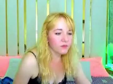 Chaturbate Watch Live Sex Cams of kirra_salute