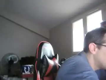 Chaturbate Live Porn of loic31_31