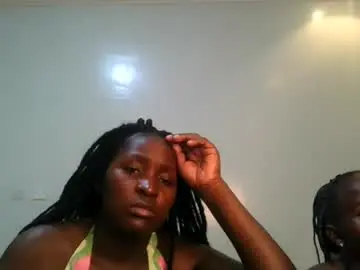 Chaturbate Live Sex Cam of royal_goddes2