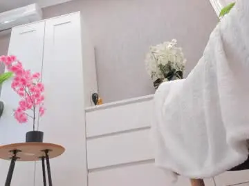 Chaturbate Watch Live Sex Cams of yssaacher
