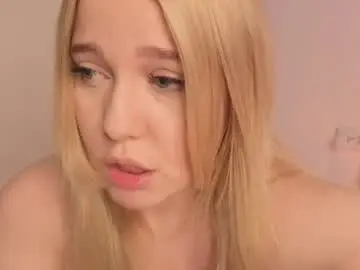 Chaturbate Nude Webcam of amazongirls