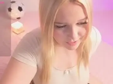 Chaturbate Live Sex Cam of amazongirls