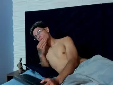 Chaturbate Nude Webcam of harryjohnson_