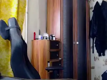 Chaturbate Live Sex Cam of shyredstar