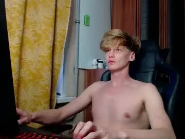 Chaturbate Sex Cam of shyredstar