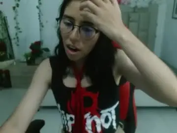 Chaturbate Free Porn Cam of skinny_hot723