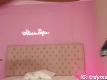 Chaturbate Free Live Porn of alice_sofia