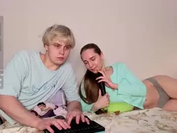 Chaturbate Free Live Porn of emily_and_ilumi