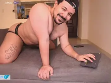 Chaturbate Live Sex Cam of italianhorny2018