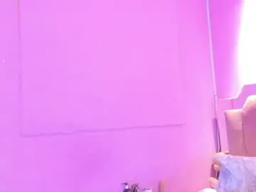 Chaturbate Watch Live Sex Cams of lovequeen02