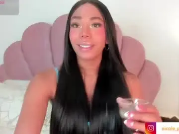 Chaturbate Live Sex Cam of nicoleparadise_