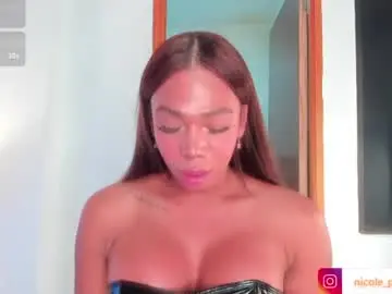 Chaturbate Free Porn Cam of nicoleparadise_