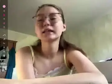 Chaturbate Best live sex cam show of lucindascercy