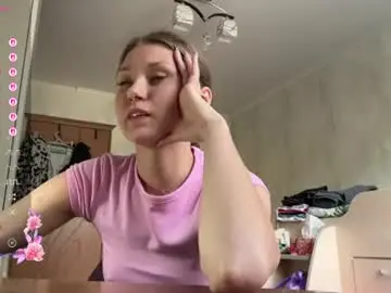 Chaturbate Best live sex cam show of lucindascercy