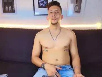 Chaturbate Live Sex of maykol_victoria