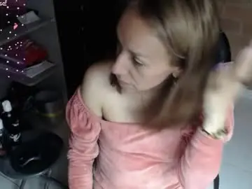 Chaturbate Best live sex cam show of cristin_doll