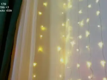 Chaturbate Live Sex Cam of leia_bell