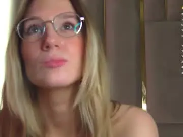 Chaturbate Adult Video Chat of lesliemines