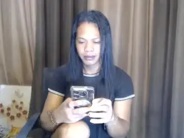 Chaturbate Best live sex cam show of reyna_33mhalia