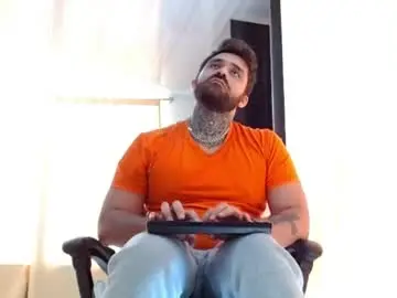 Chaturbate Adult Webcams of aronmiller404