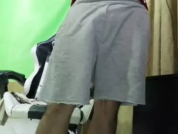 Chaturbate Free Porn Cam of aronmiller404