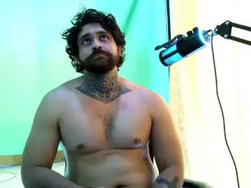 Chaturbate Free Porn Cam of aronmiller404