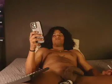 Chaturbate Watch Live Sex Cams of lucas_eevans07