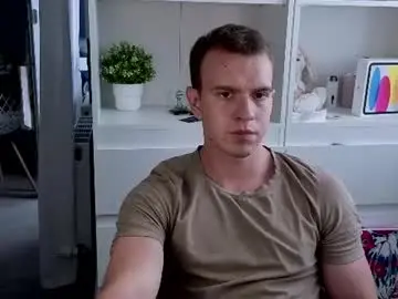 Chaturbate Live Sex Cam of max_kun