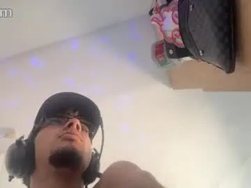 Chaturbate Live Porn of pussyssucker76