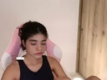 Chaturbate Watch Live Sex Cams of sophia_storn