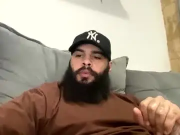 Chaturbate Free Porn Cam of beardmax