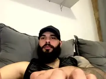 Chaturbate Live Porn of beardmax