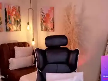 Chaturbate Live Porn of emilyruiz1