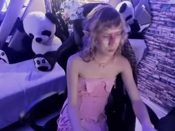 Chaturbate Sex Cam of vivienne_hadid