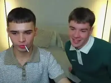 Chaturbate Live Sex Cam of boicute
