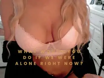 Chaturbate Sex Chat of honeymaebae